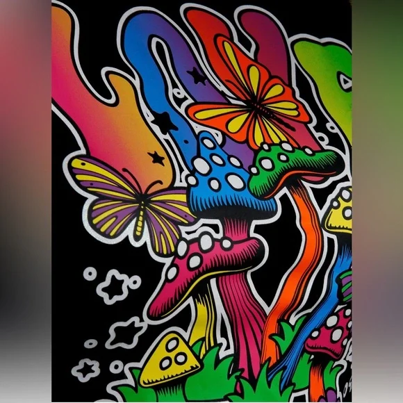 SOCIAL COLLISION LOVE Black Graphic Tee Shirt Mushrooms Butterfly Groovy Size L - Picture 3 of 7